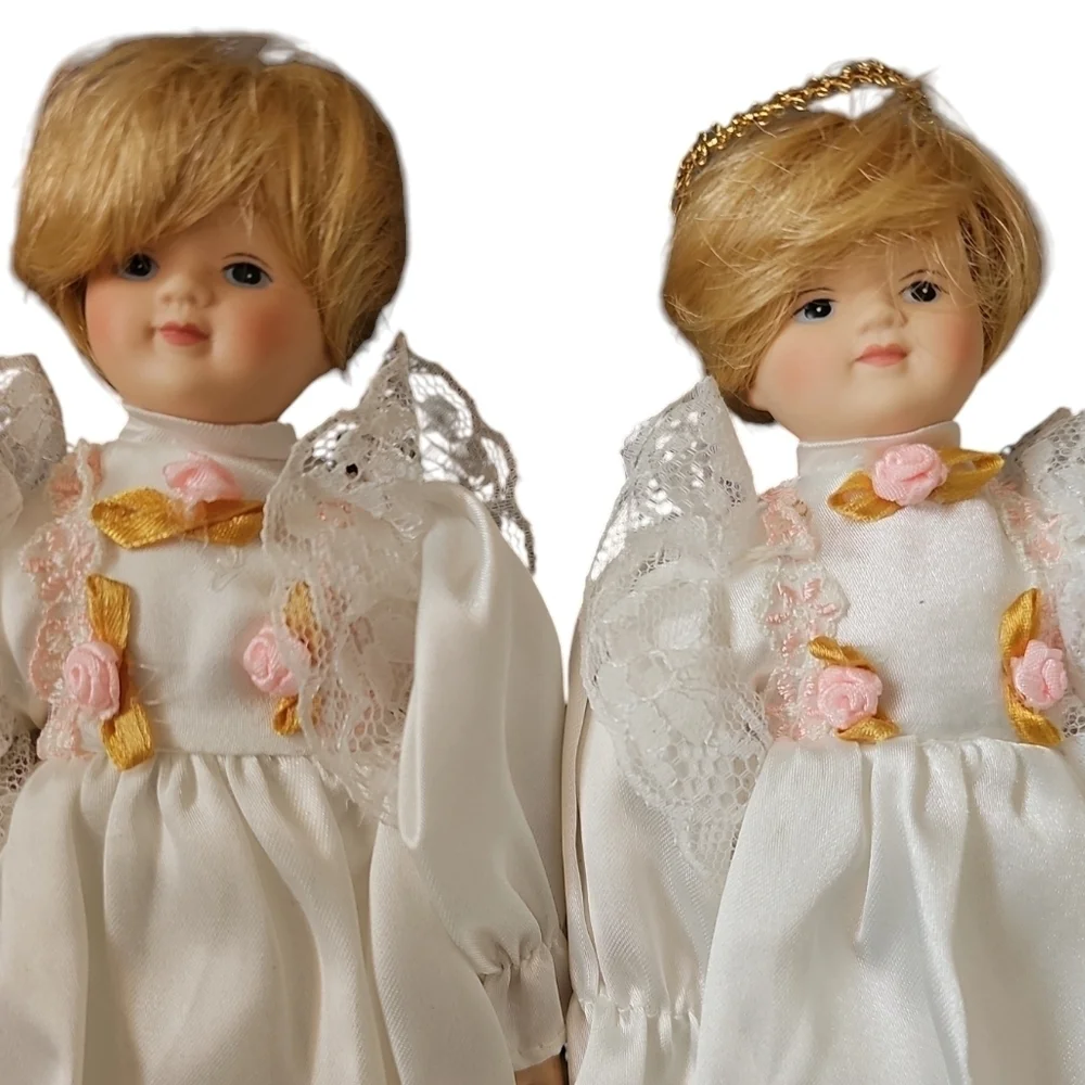 Two Vintage Porcelain Dolls - Picture 3 of 4